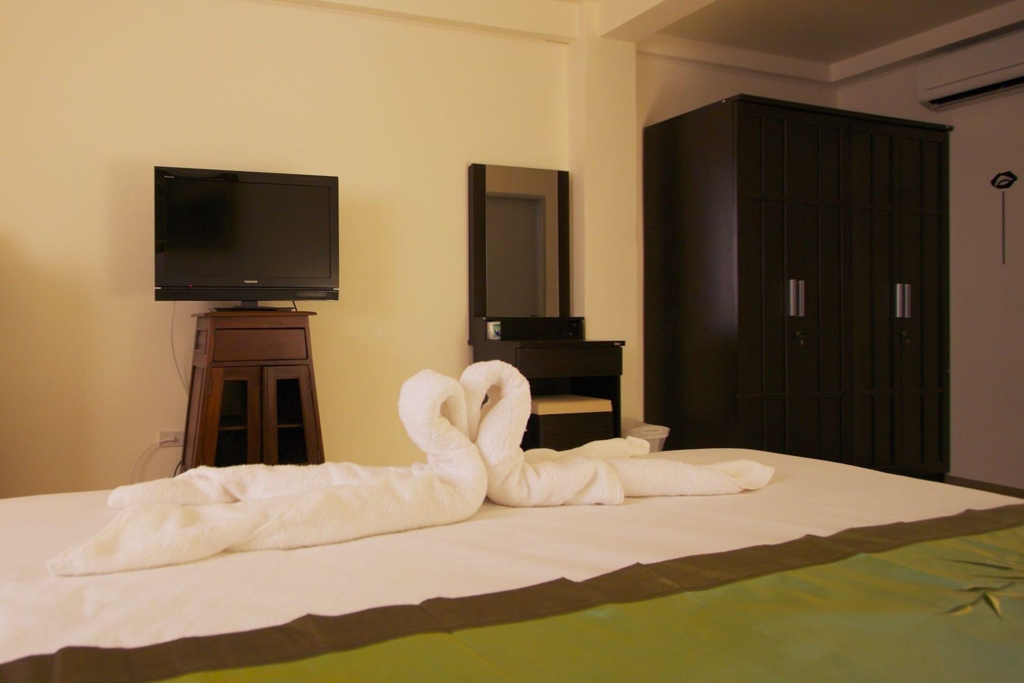 Charn Residence Bang Saen Luaran gambar