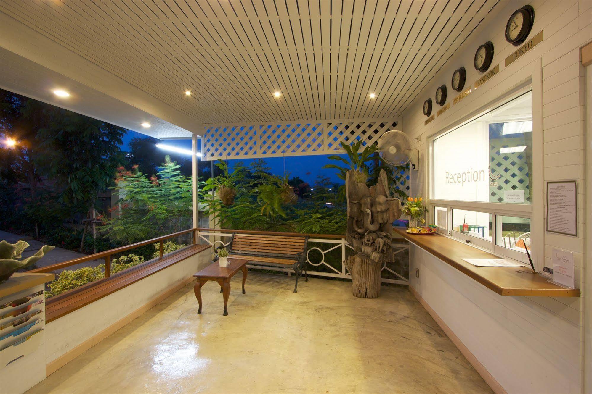 Charn Residence Bang Saen Luaran gambar
